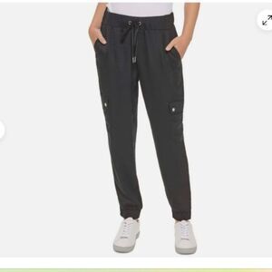 Calvin Klein Performance Cargo Jogger Pants – Size M